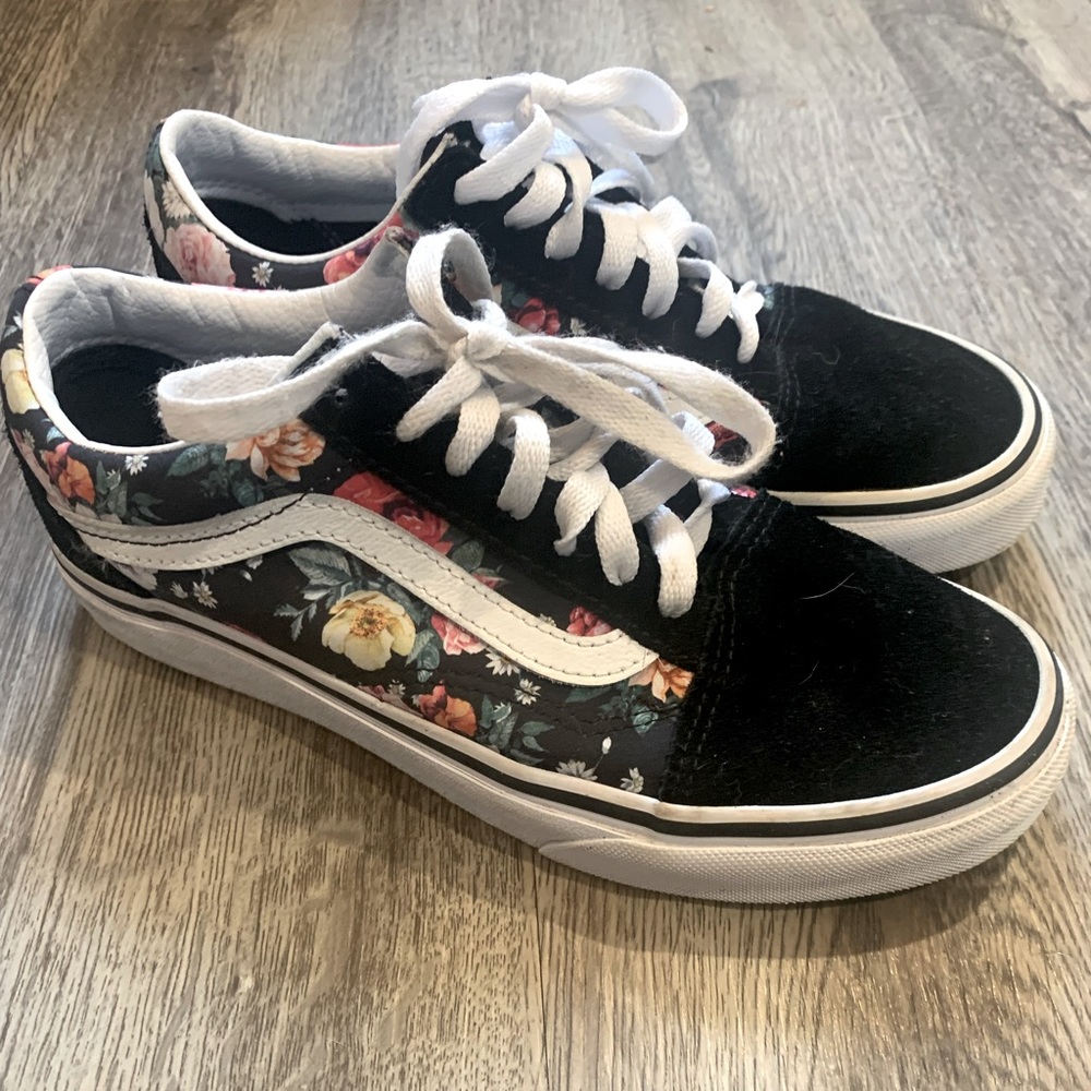 Old Skool floral Vans size 6.5
